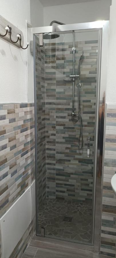 Casa Marta Apartment Enas ภายนอก รูปภาพ